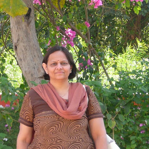 Anjali Kapadia Photo 12