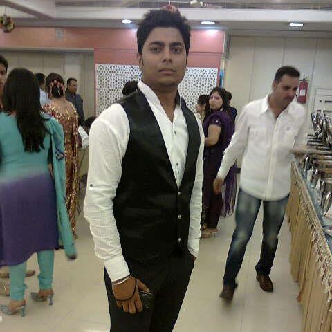 Mohit Bhola Photo 8