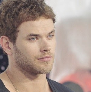 Kellan Lutz Photo 13