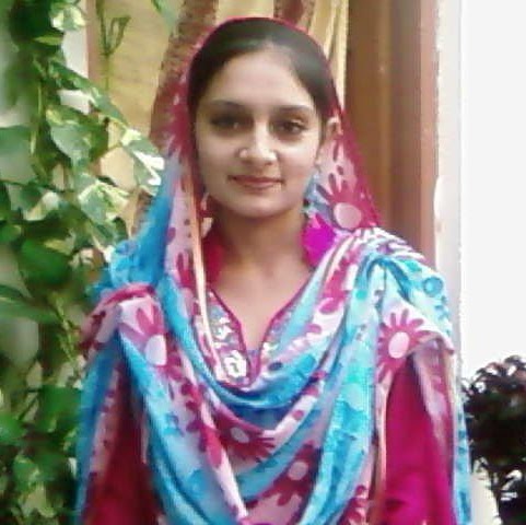 Nida Kazmi Photo 9